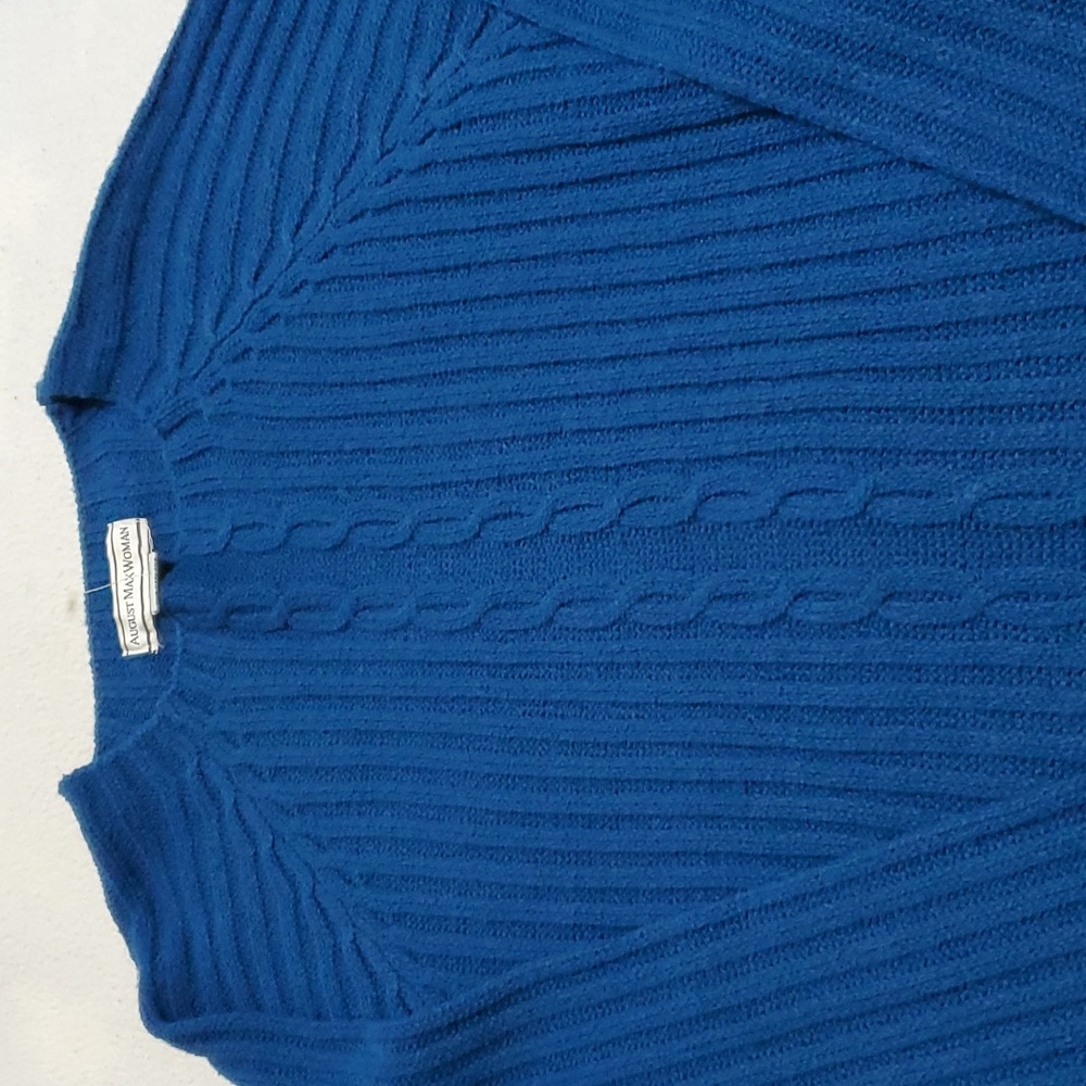 August Max sweater - Picture 5 of 5